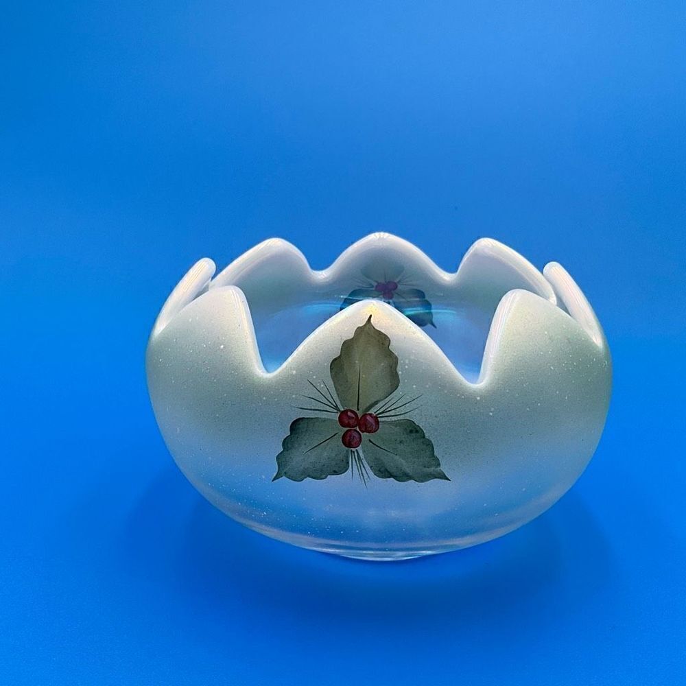 VINTAGE FENTON Artist Signed Frosted carnival glass Holiday Holly Bowl